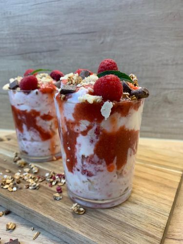 servire Eton mess