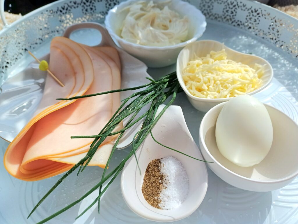 Ingrediente pentru crema de brânză