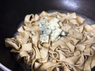 Preparare tagliatelle