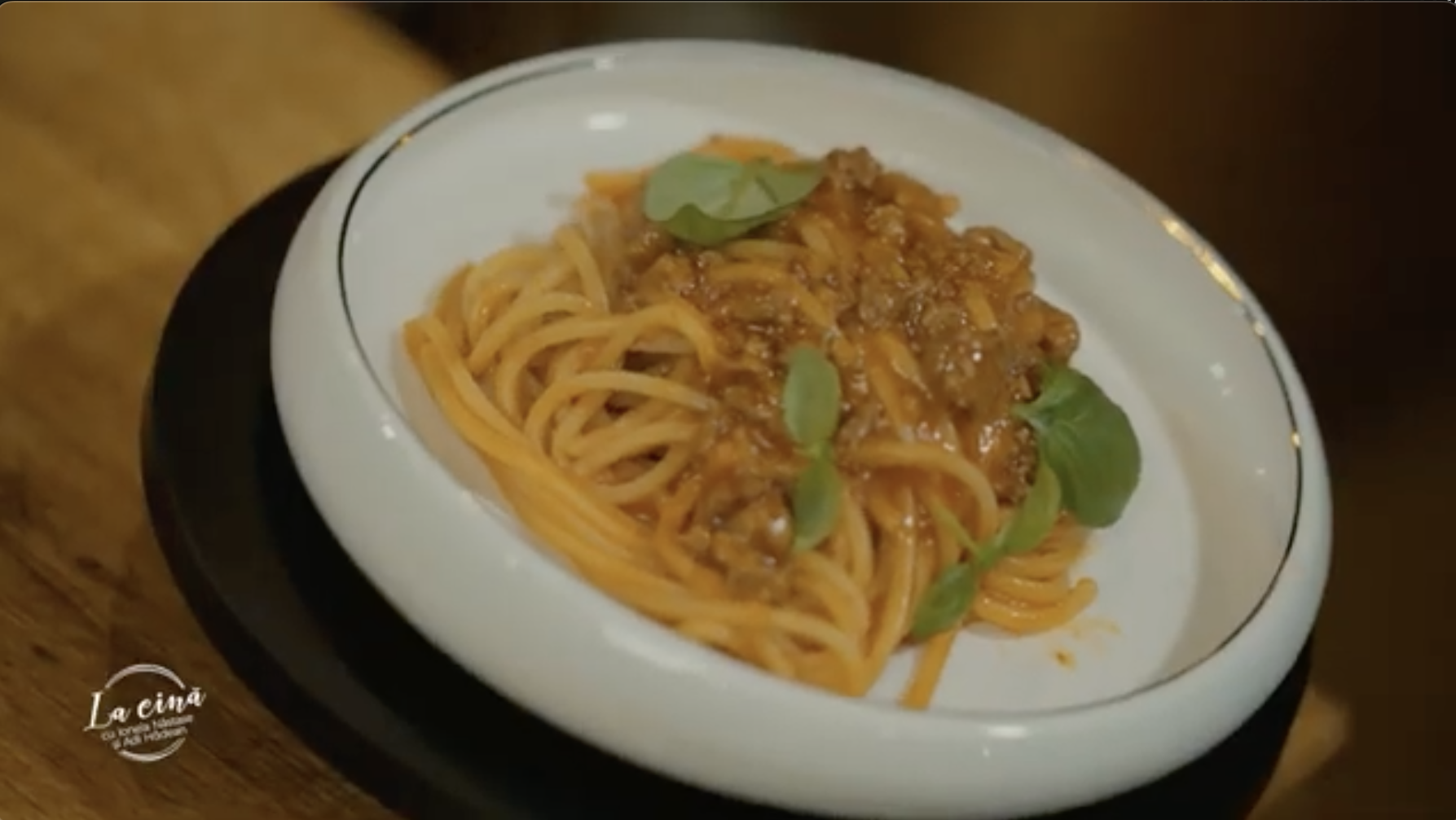 Ragu de vită și porc – cum să faci un sos bogat și aromat