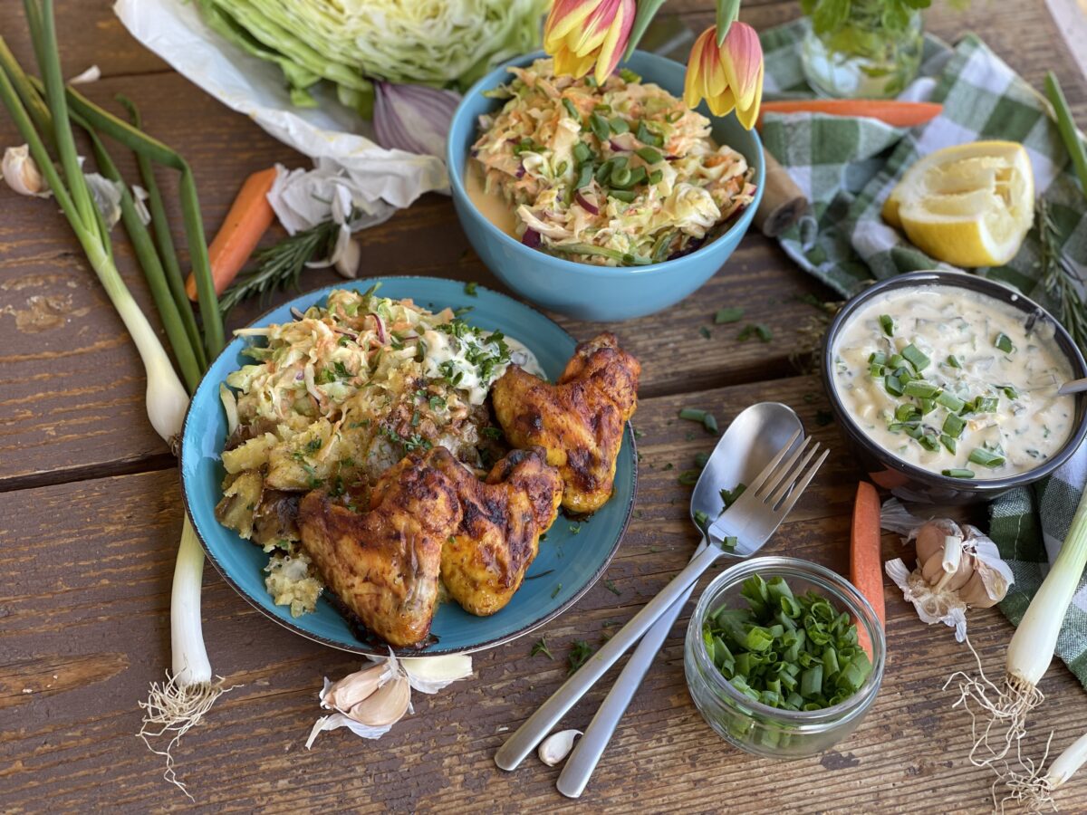 cover photo 1 Smashed Potatoes cu Aripioare Crocante și Salată Coleslaw