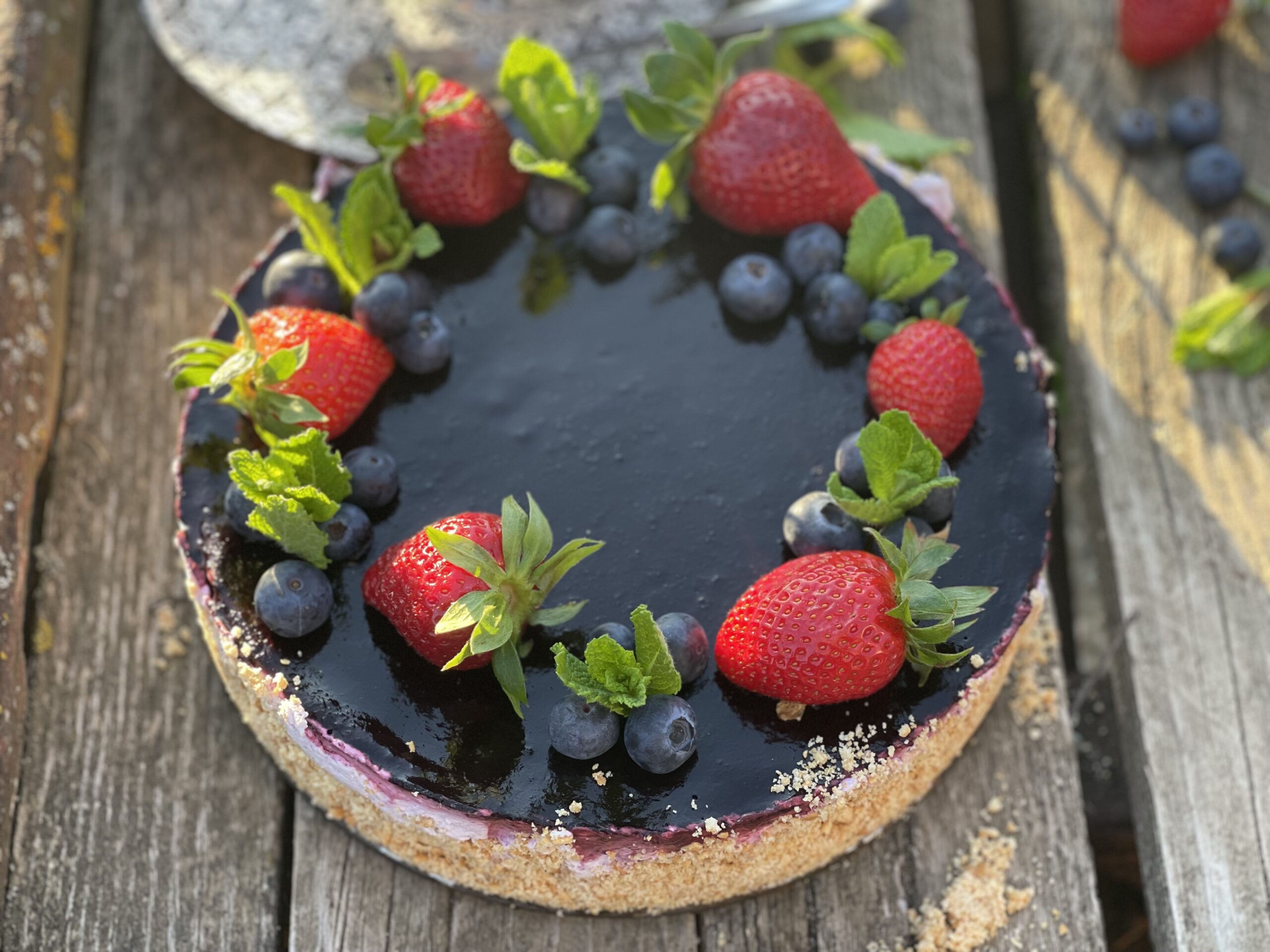 Cheesecake Răcoros cu Afine (fără coacere)