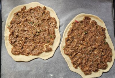 Lahmacun precoacere
