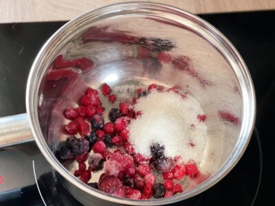 pregatirea fructelor pentru semifreddo