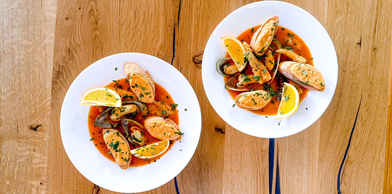 Bouillabaisse cu biban de mare