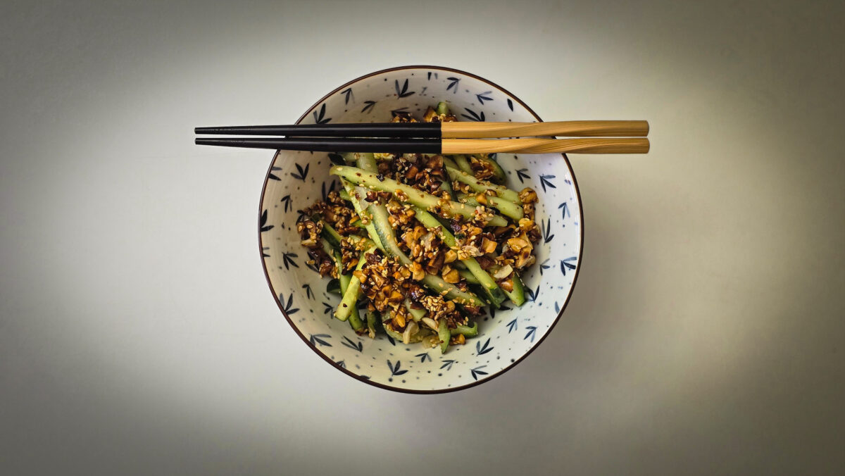 1.cover salată de castraveți