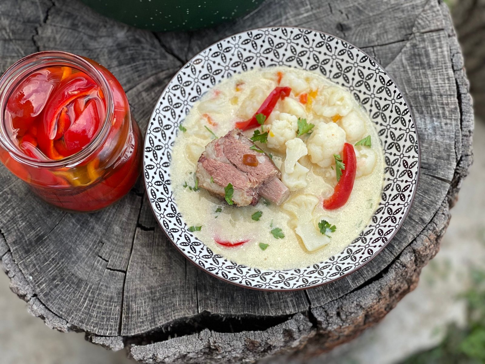 Ciorbă de conopidă cu carne afumată