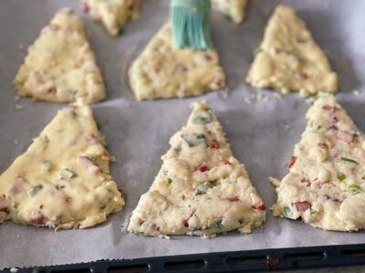 scones unse cu ou si smantana