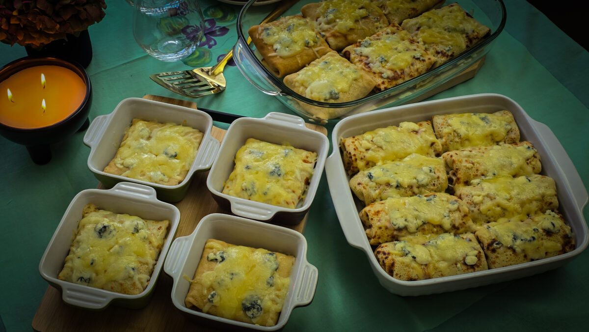 Clătite gratinate cu ciuperci și șuncă de curcan