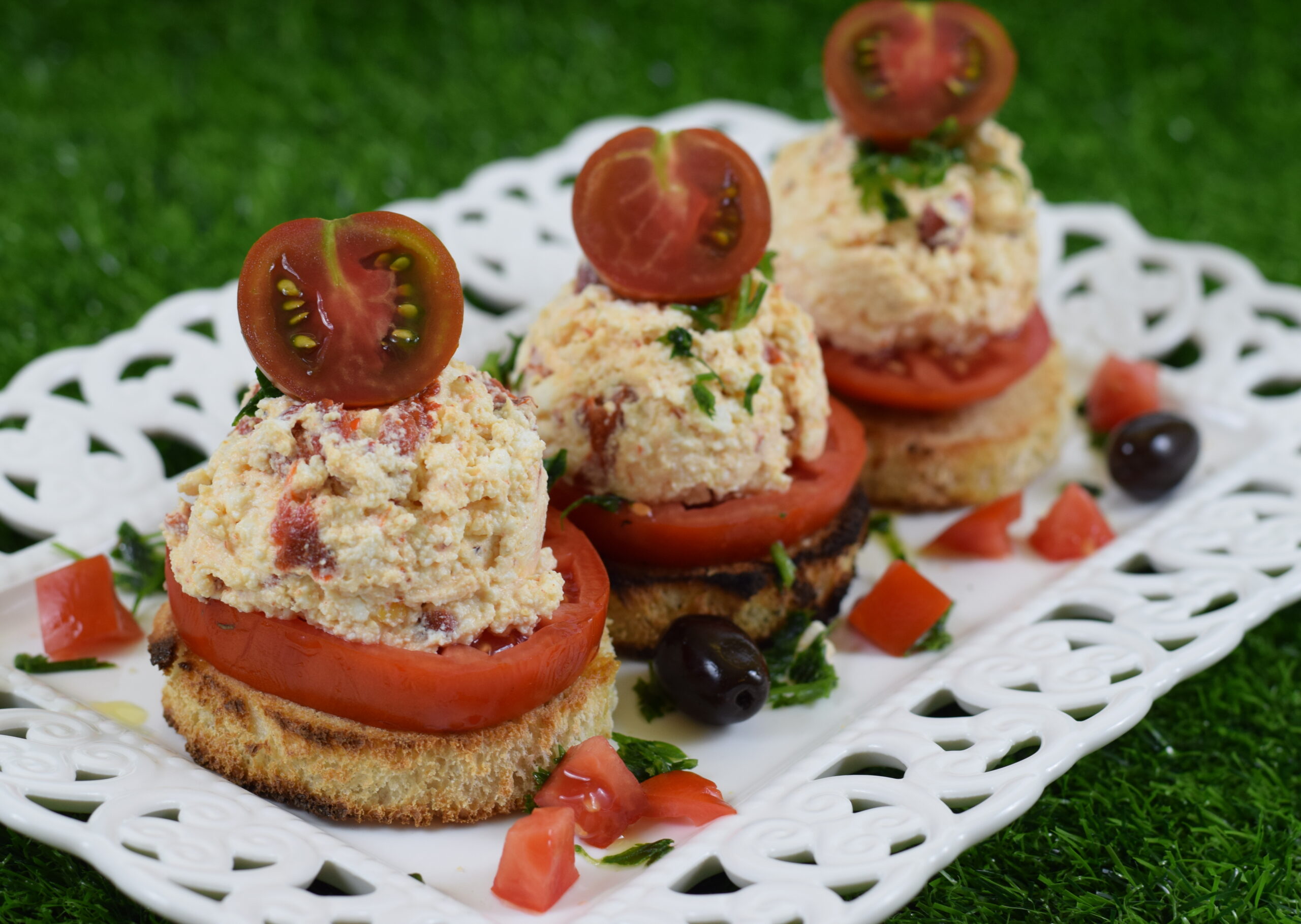 Katak – salată de brânză în stil bulgăresc