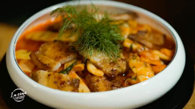 Păstăi scăzute cu piept de porc