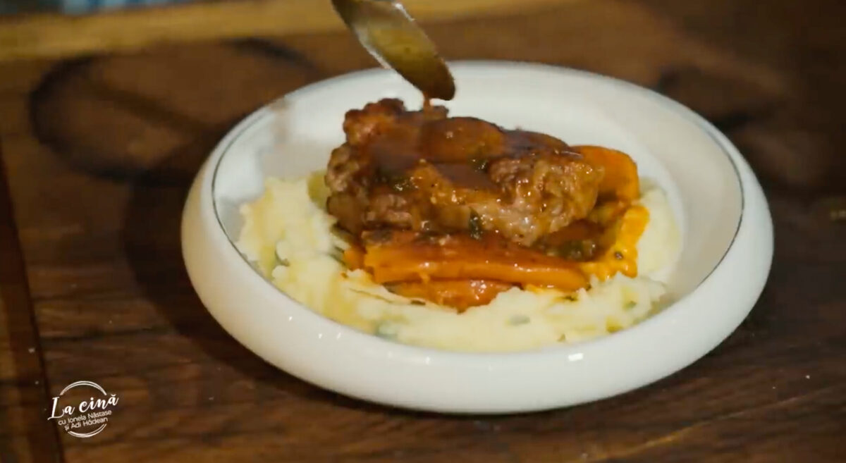 cozi de vițel cu piure rustic de cartofi