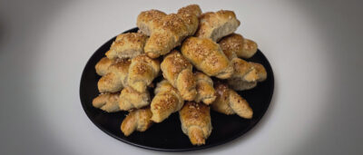 1.cover cornulețele