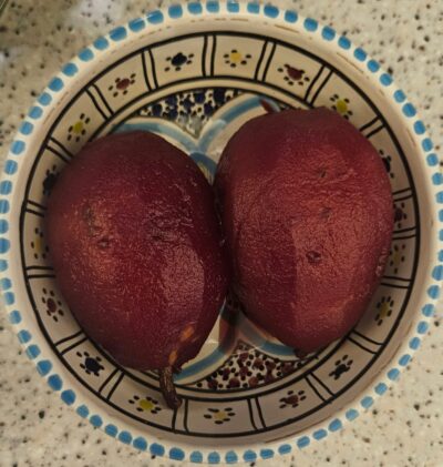 Pere poșate în vin