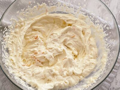 Crema de branza cu portocale pentru rulada