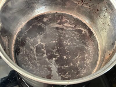 Pregatire sirop de vin rosu rulada