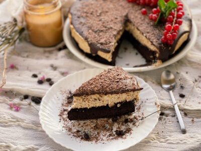 Brânză și cafea în staturi