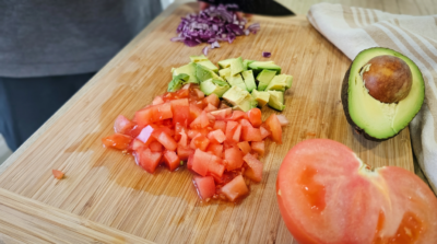 pregătire guacamole