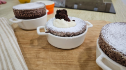 soufflé de ciocolată cu înghețată