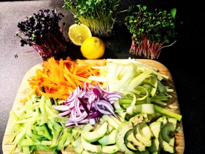 ingrediente sprin rolls 2 taiate